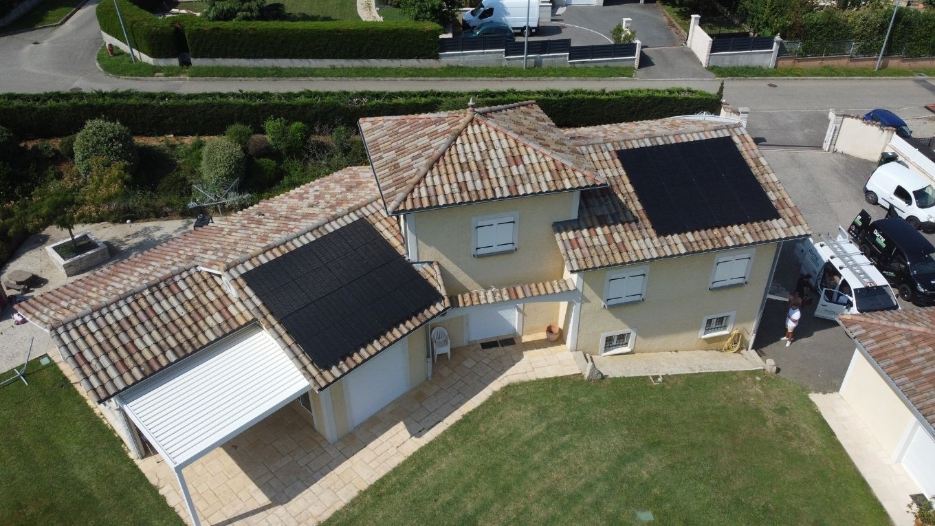 panneaux-solaire-particulier Installation de panneaux photovoltaïques chez un particulier (Rhône-Alpes)