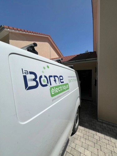 la-borne-electrique